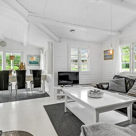 Stunning In With 3 Bedrooms And Wifi 펜션 *