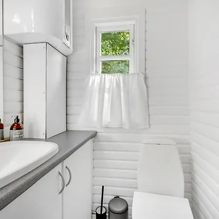 Stunning In With 3 Bedrooms And Wifi 펜션